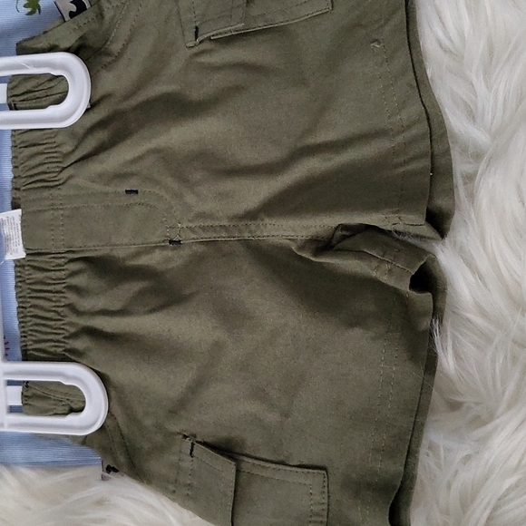 Dog Sport 3/6M outfit and KoalaBaby 0/3M 4 pack bodysuit bundle and bibs… - Picture 8 of 12